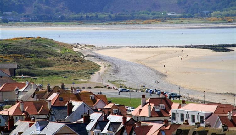 The West Shore beach and estuary at Llandudno, a short walk from the home.